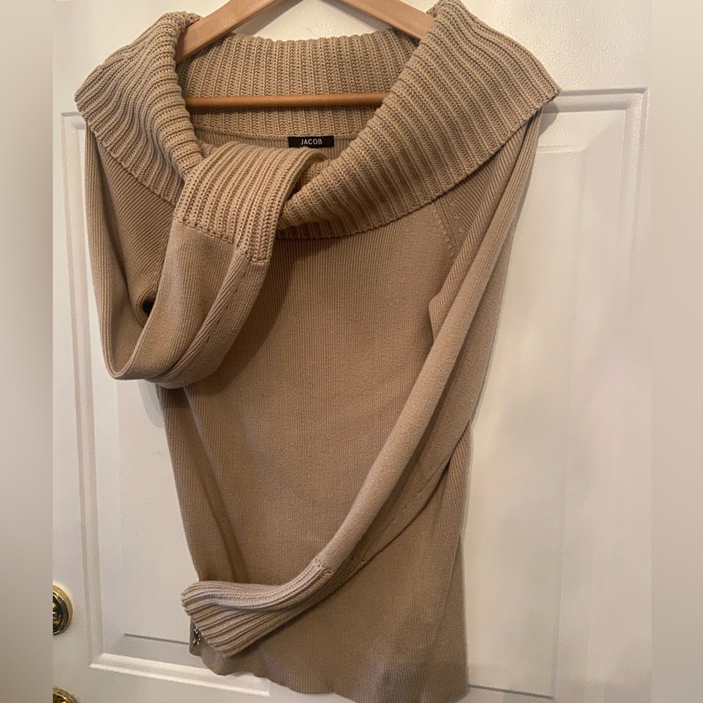 Cowl neck Sweater M